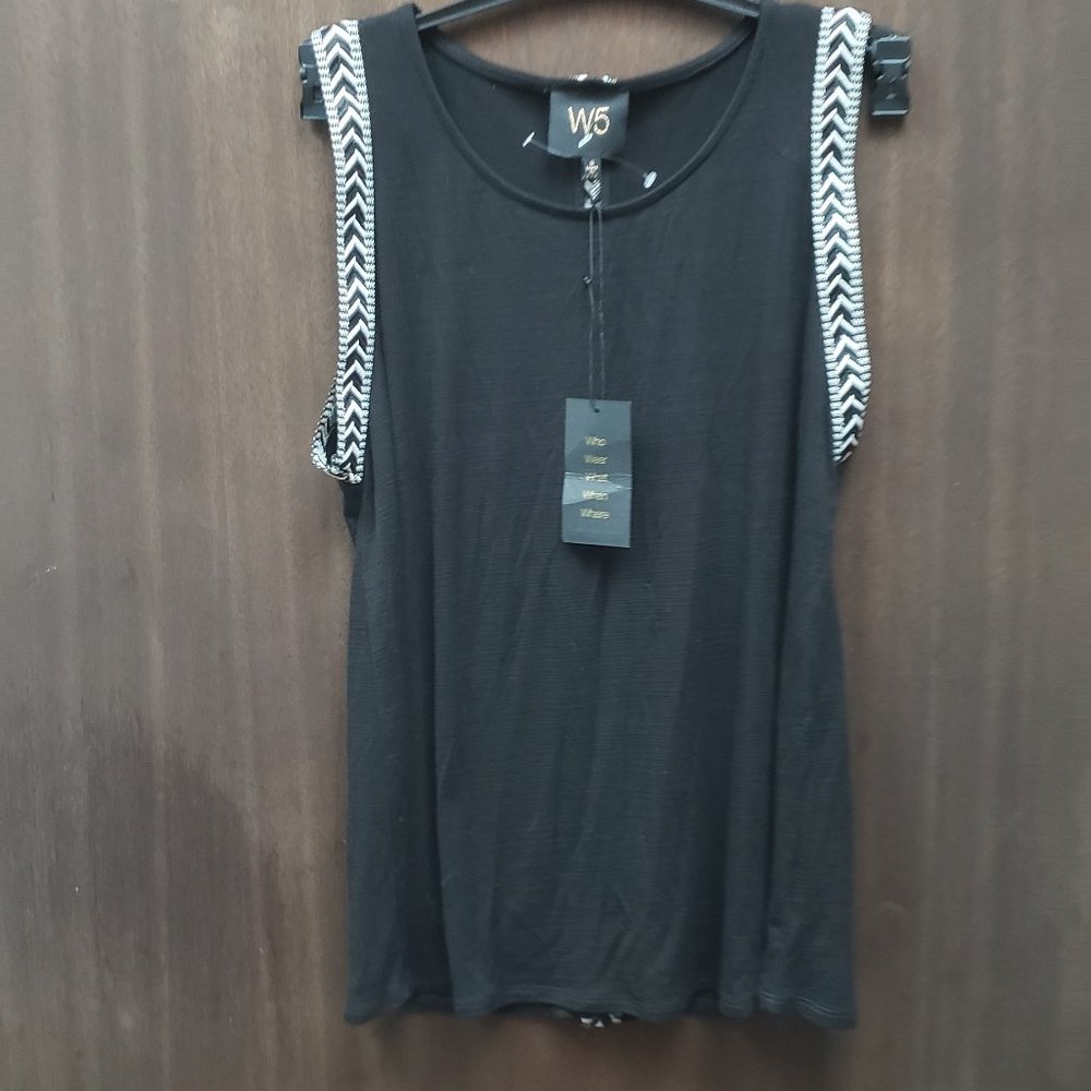 Anthropologie   W5  Women's Embroidered Trim Top  Size S  Black/White